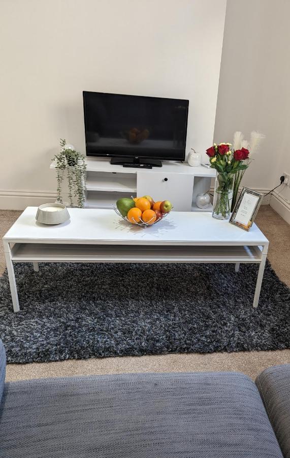 1 Bedroom Flat In Gravesend Luaran gambar